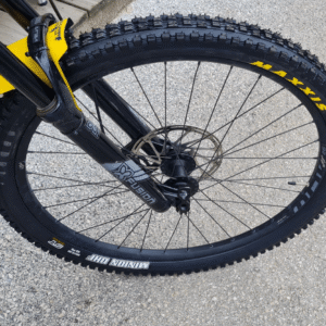pneu neuf revente mondraker f play 26