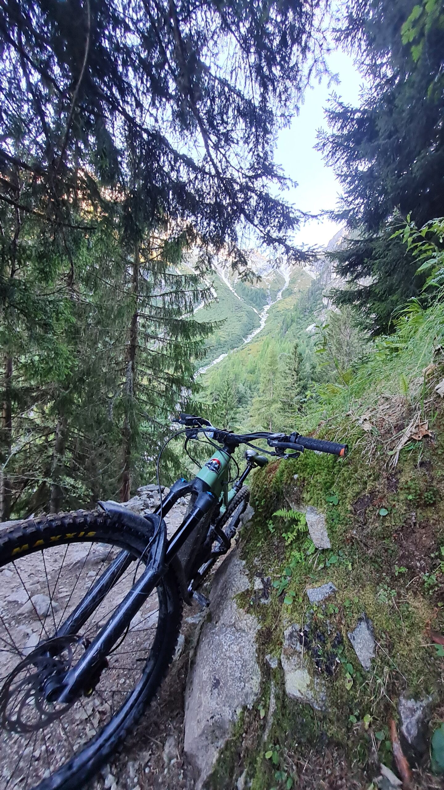 vertical aventure aravebike tour du mont blanc 7
