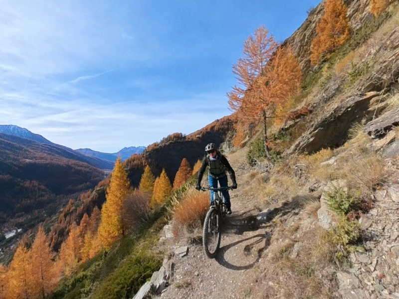 chemin niveau 2 vtt electrique montagne sejour guide