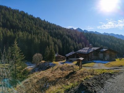 Araviwood sortie niveau expert Duche Grand Bornand araviwood sortie VTTAE electrique Grand Bornand niveau expert